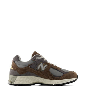 New Balance M2002D Shoes