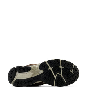 New Balance M2002D Shoes