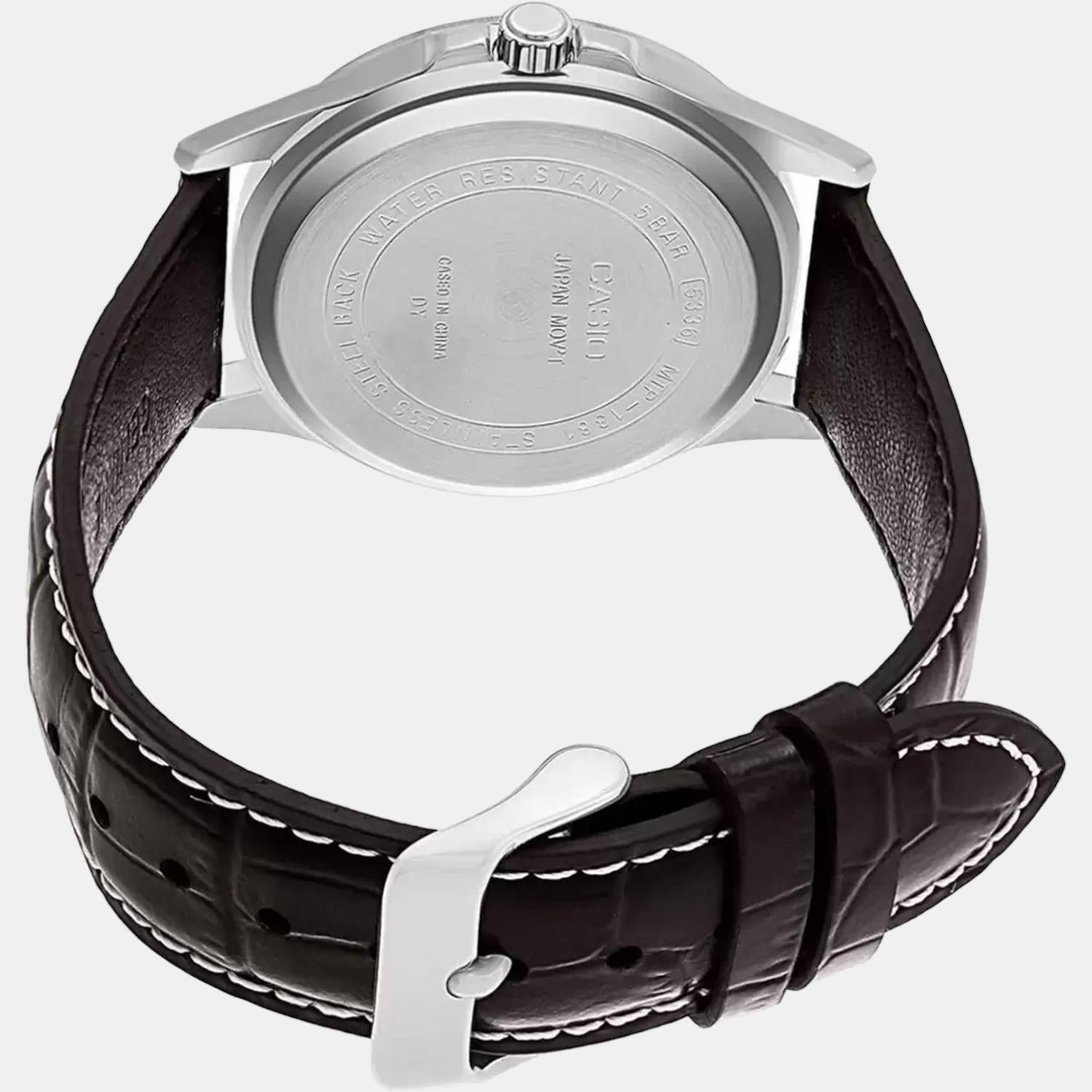 Enticer Men Quartz White Dial Analog Leather Watch A845
