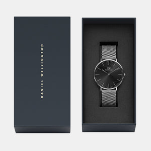 Classic Men Quartz Black Dial Analog Stainless Steel Watch DW00100629K
