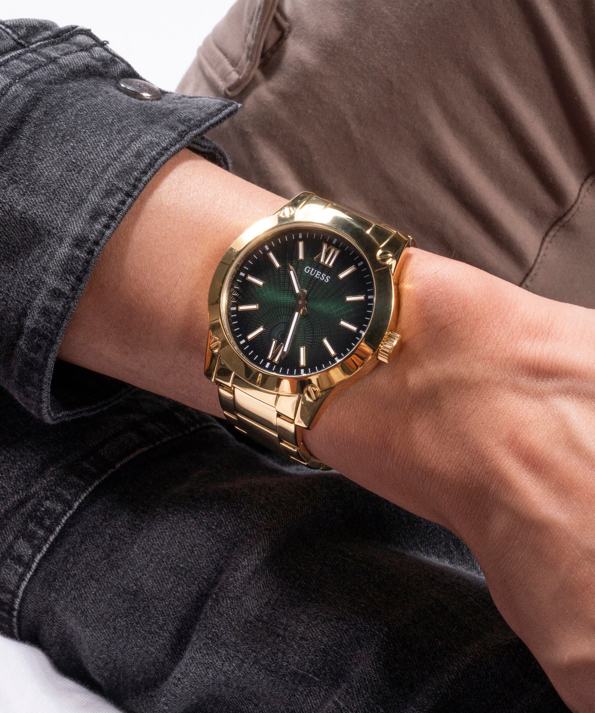 Crescent Men Quartz Green Dial Analog Stainless Steel Watch GW0574G2