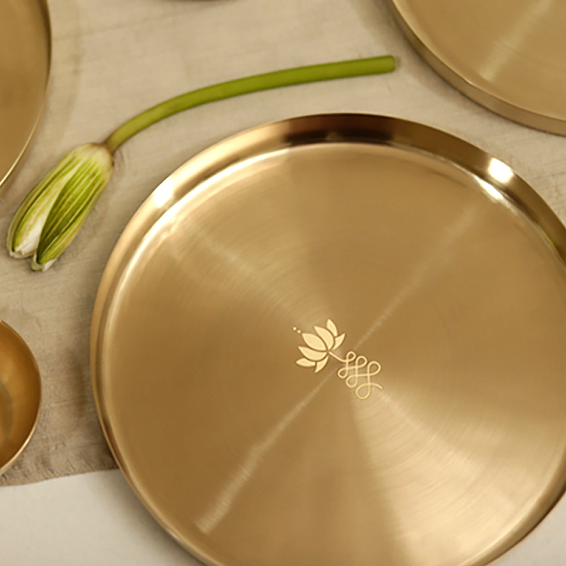 Brown - Lotus Kansa Platter