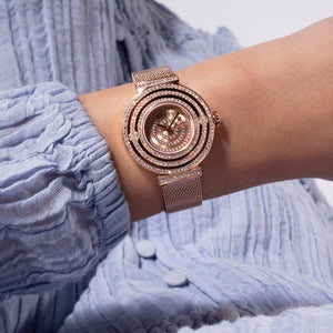 Dream Women Quartz Rose Gold Dial Analog Mesh Watch GW0550L3