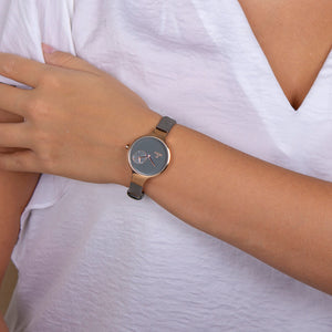 Eng Pebble Women Quartz Grey Dial Analog Leather Watch V201LDVJRJ