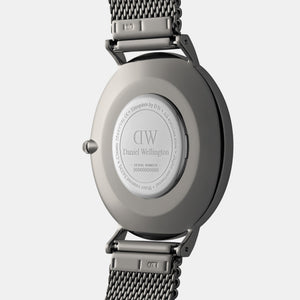 Classic Men Quartz Grey Dial Analog Stainless Steel Watch DW00100630K