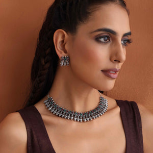trueBrowns Silver Tone Necklace Set