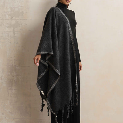 trueBrowns Black Tassel Woollen Stole