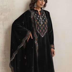 trueBrowns Black Velvet Geometric Embroidered Kurta Pant Dupatta Set