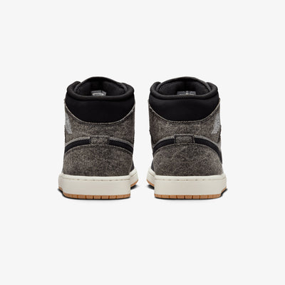 JORDAN | AIR JORDAN 1 MID SE V2 { BLACK/BLACK-SAIL-GUM MED BROWN