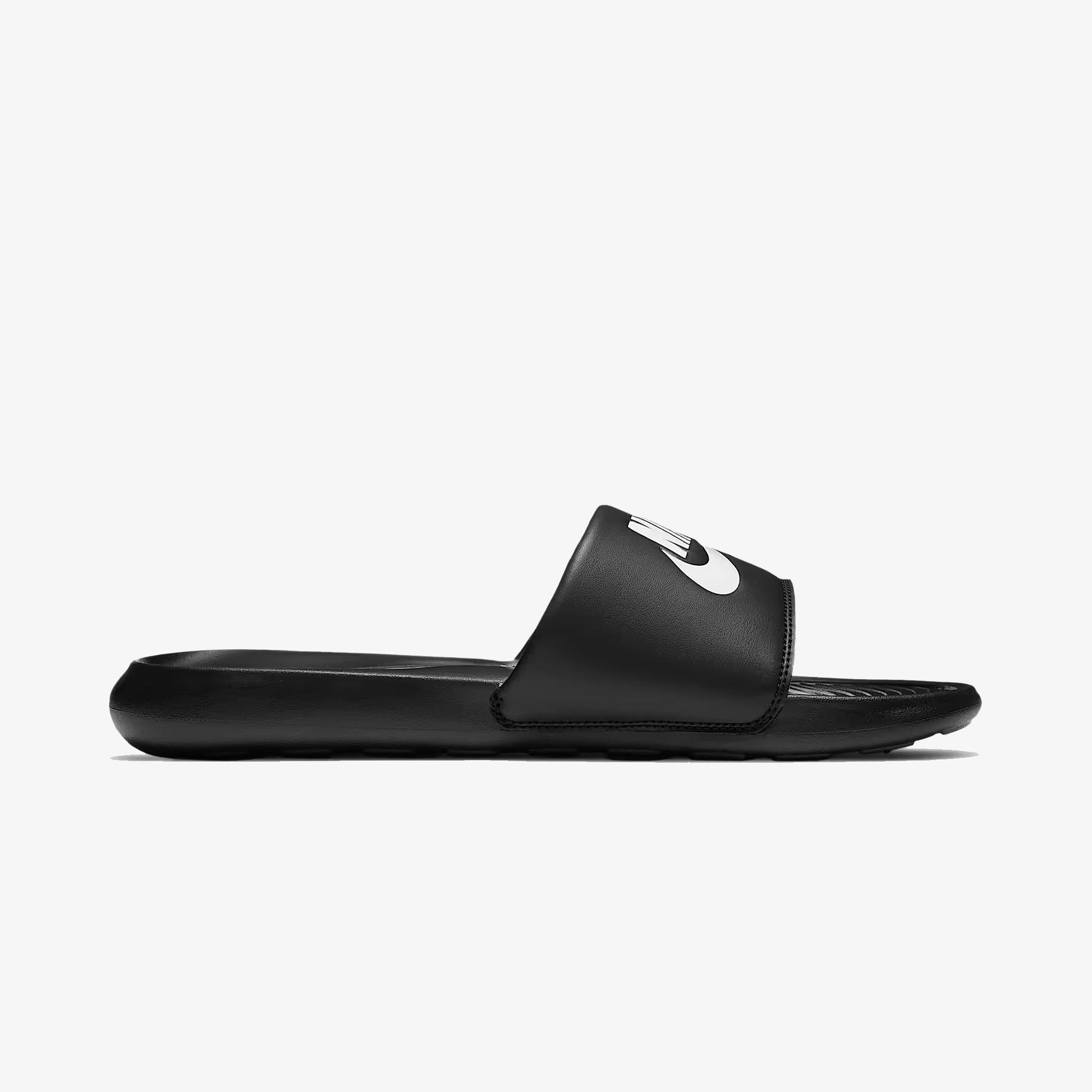 NIKE | VICTORI ONE { BLACK/BLACK-BLACK