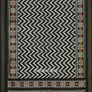Exclusive Black Pochampally Ikat Handloom Silk Saree