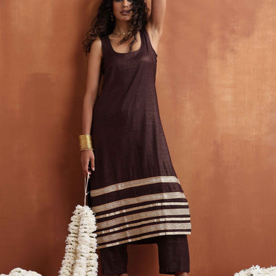 trueBrowns Brown Metallic Straight Kurta Set