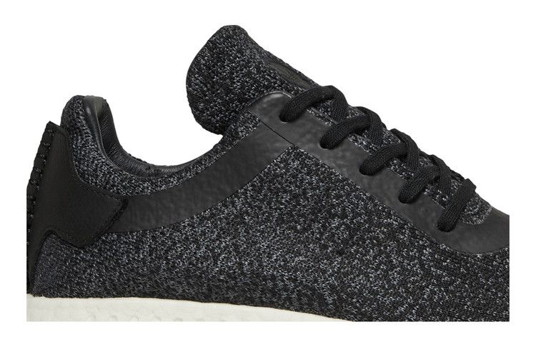 adidas NMD R2 Wings+Horns Core Black