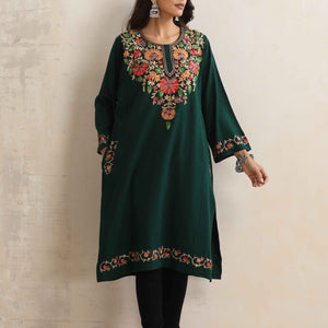 trueBrowns Green Kashmiri Embroidered Woollen Phiran Kurta
