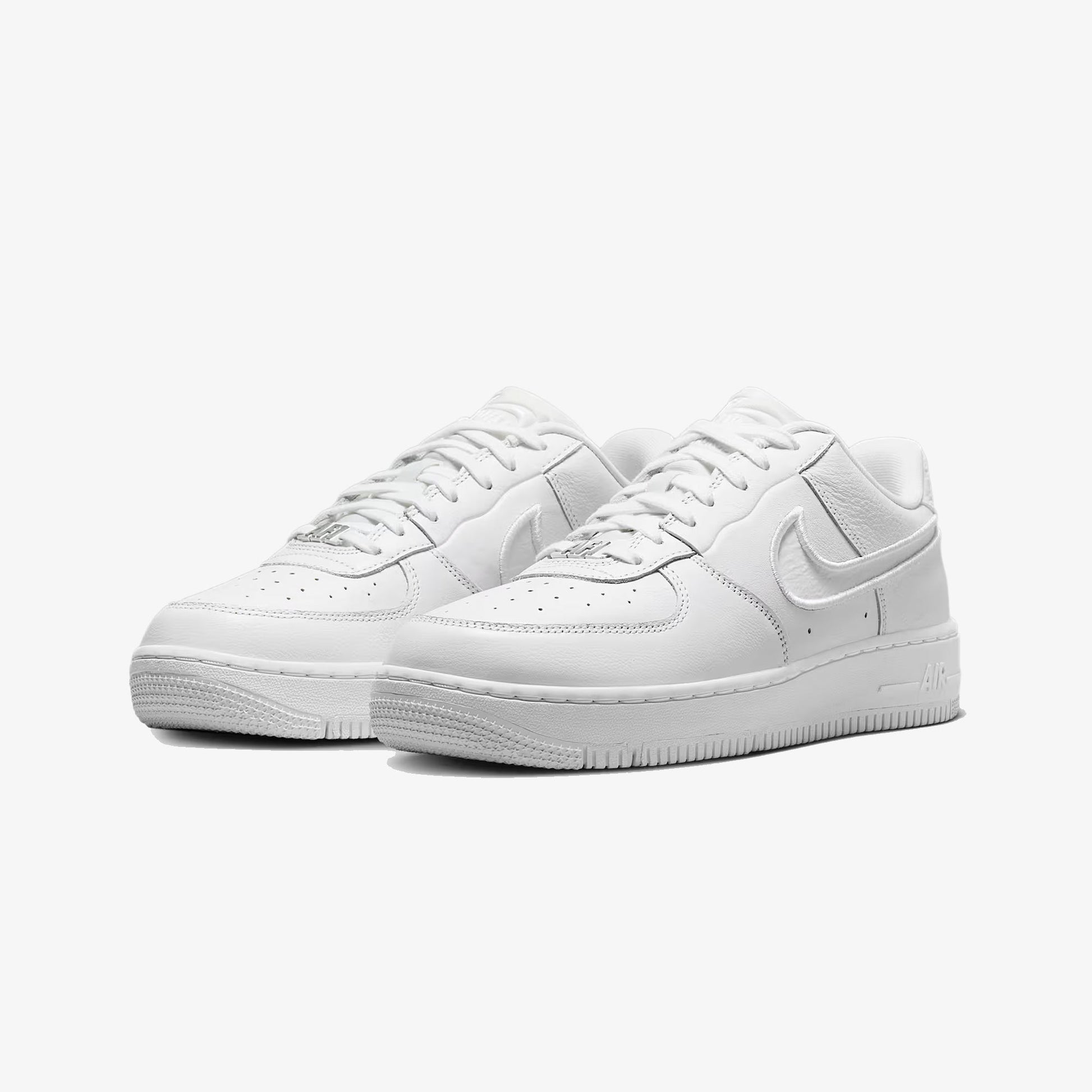 NIKE | AIR FORCE 1 LOW DANCE { WHITE/WHITE-WHITE-METALLIC SILVER