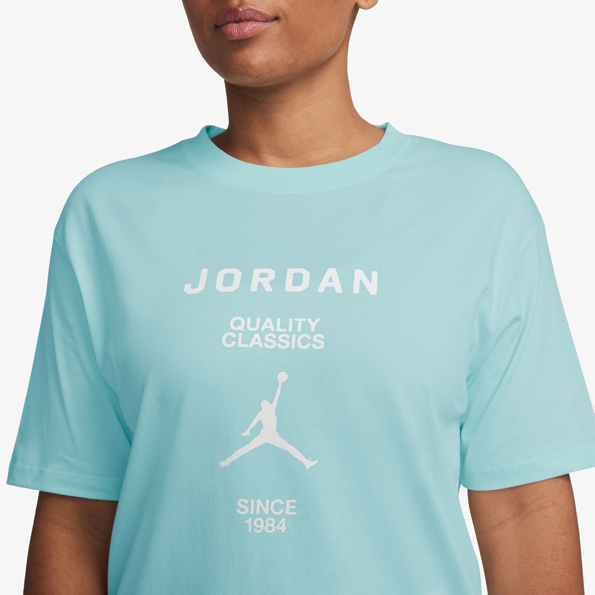 JORDAN | GIRLFRIEND T-SHIRT { LIGHT DEW/WHITE