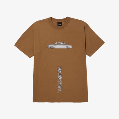 HUF | CAR CLUB T-SHIRT  { CAMEL