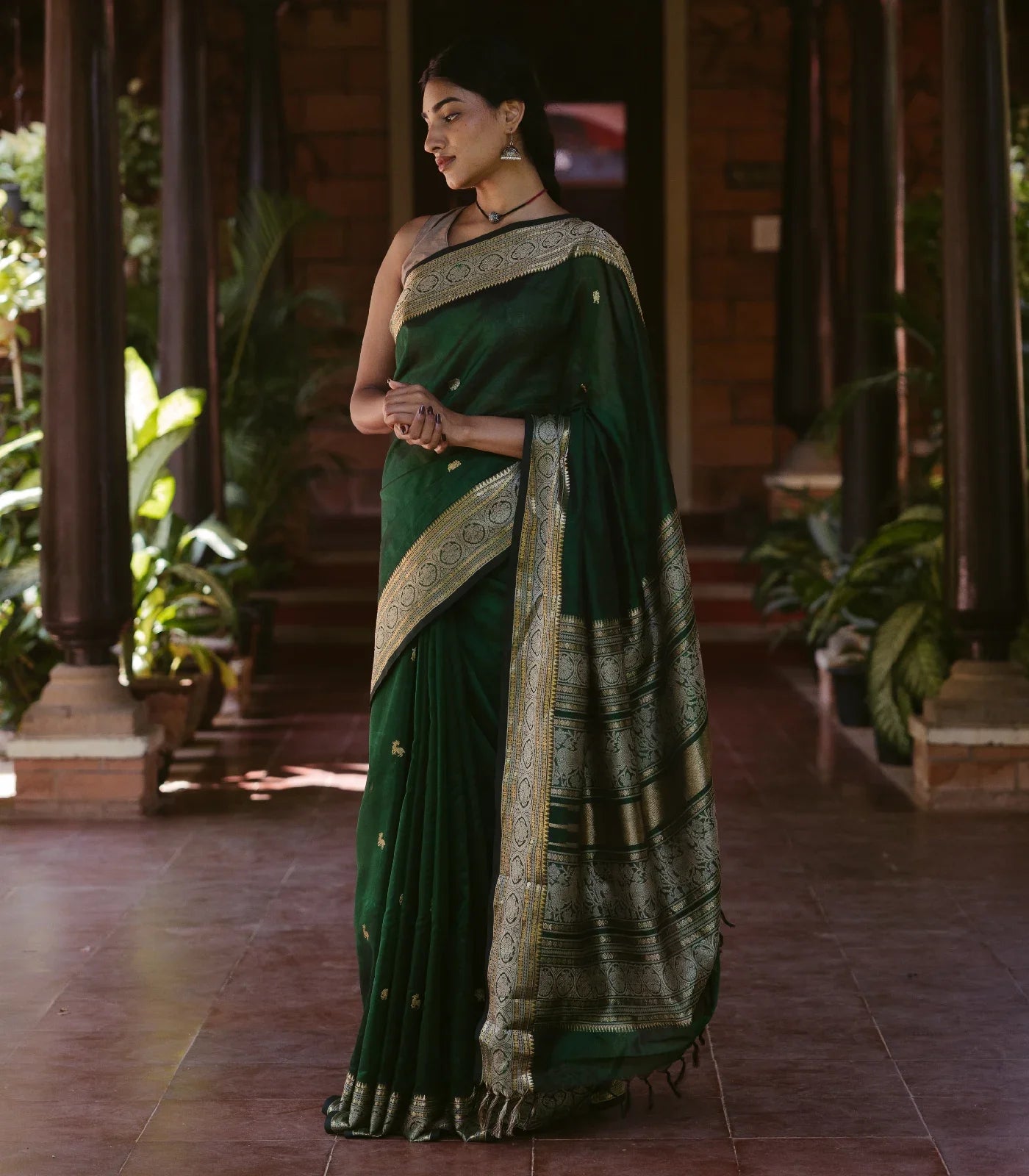 Dark Green Handloom Silk Cotton Saree With Maan (Deer) And Elephant (Yannai) Motifs