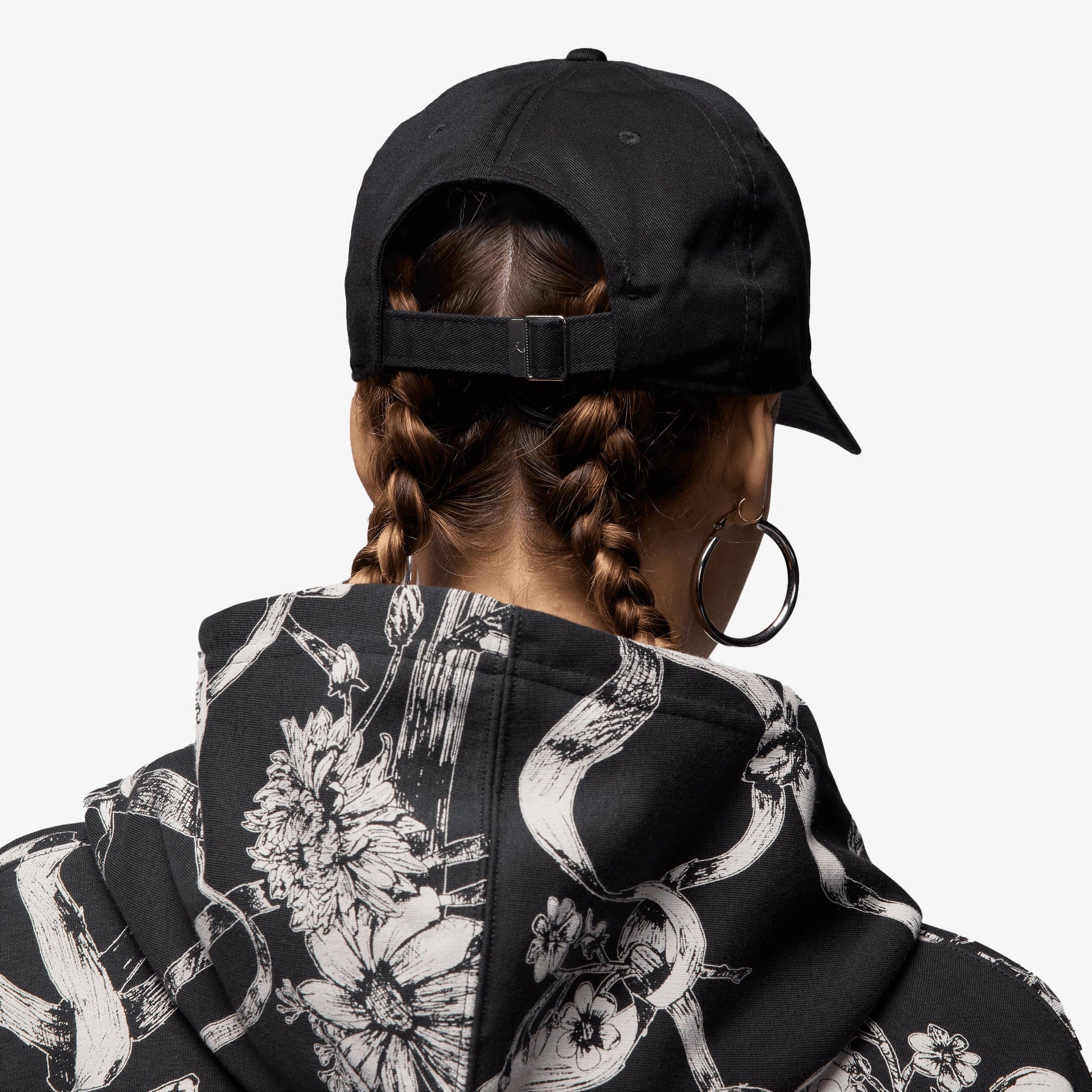 Jordan | UNSTRUCTURED CURVED-BILL HAT { BLACK