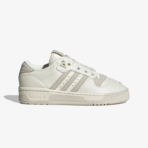 Adidas Originals | RIVALRY LOW  { OFF WHITE/ALUMINIUM