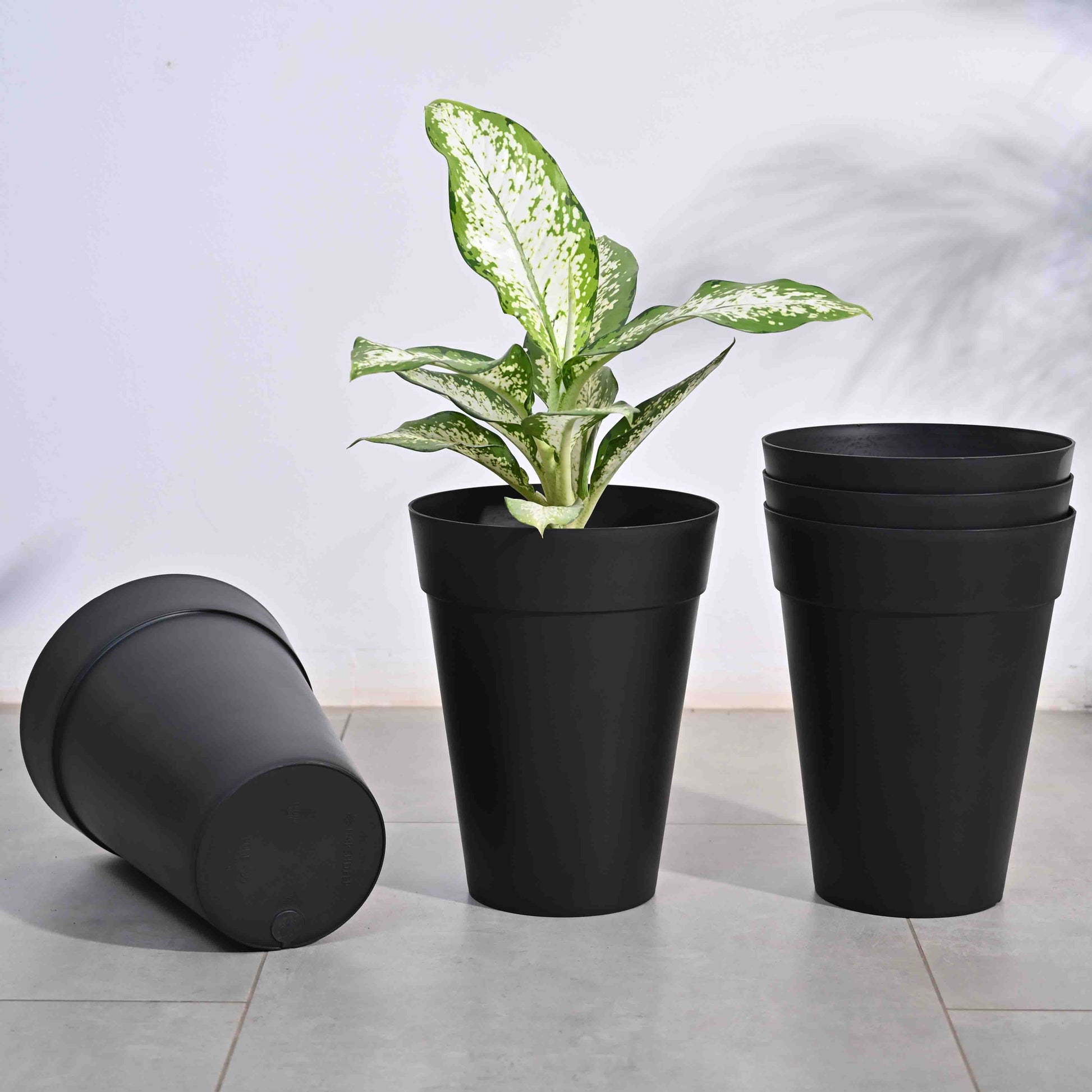 Roma Plastic Planter