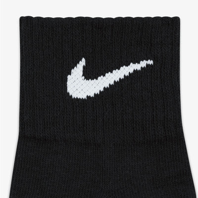 NIKE | PERFORMANCE LIGHTWEIGHT TRAINING ANKLE SOCKS (3 PAIRS) { BLACK/WHITE