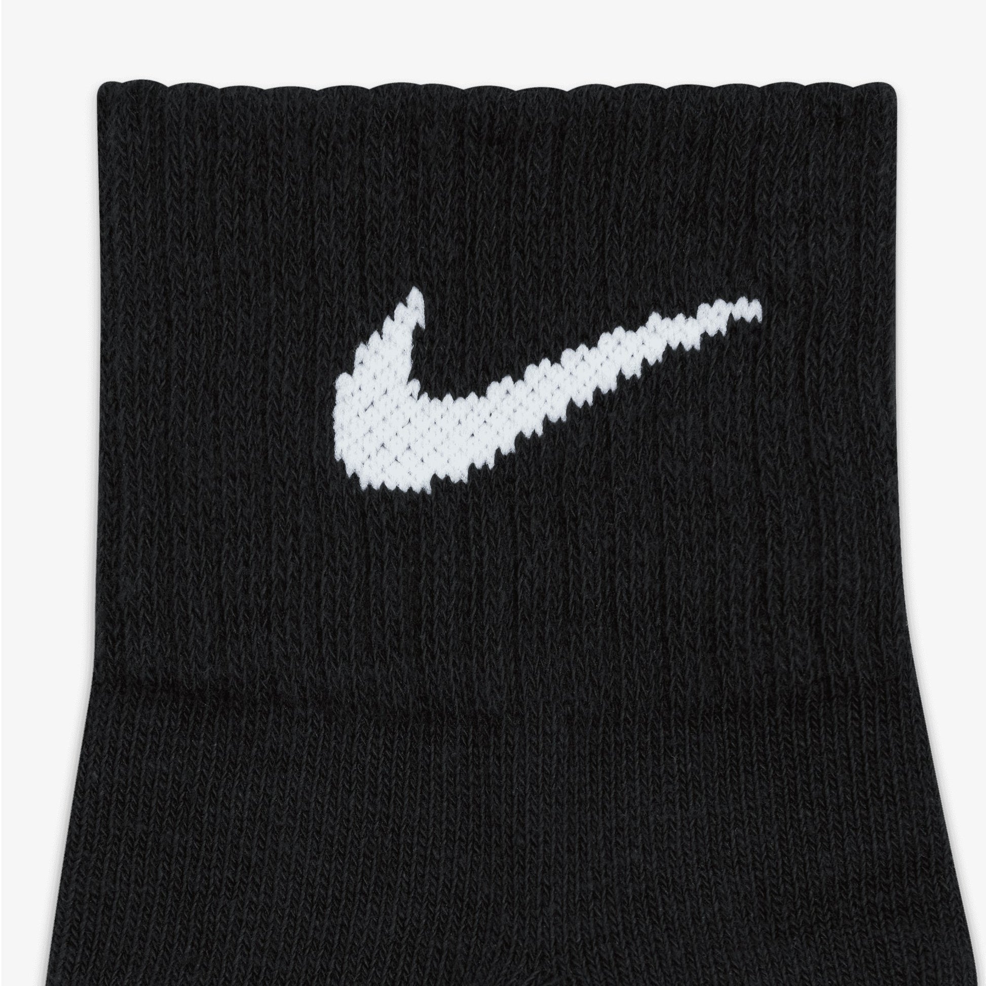 NIKE | PERFORMANCE LIGHTWEIGHT TRAINING ANKLE SOCKS (3 PAIRS) { BLACK/WHITE