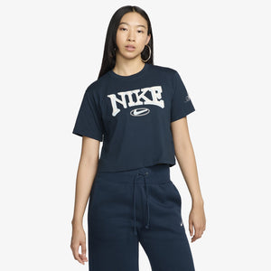 NIKE | SPORTSWEAR LOOSE SHORT-SLEEVE CROPPED T-SHIRT { BLUE