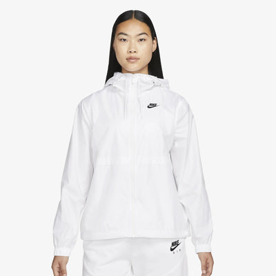 Nike | SPORTSWEAR ESSENTIAL REPEL  { WHITE/BLACK