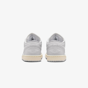 JORDAN | AIR JORDAN 1 LOW { SAIL/NEUTRAL GREY-COCONUT MILK