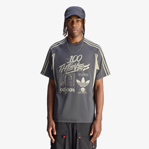 ADIDAS ORIGINALS | 100 THIEVES TEE { CARBON