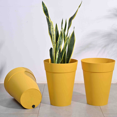 Roma Plastic Planter
