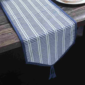 Como Table runner - Blue