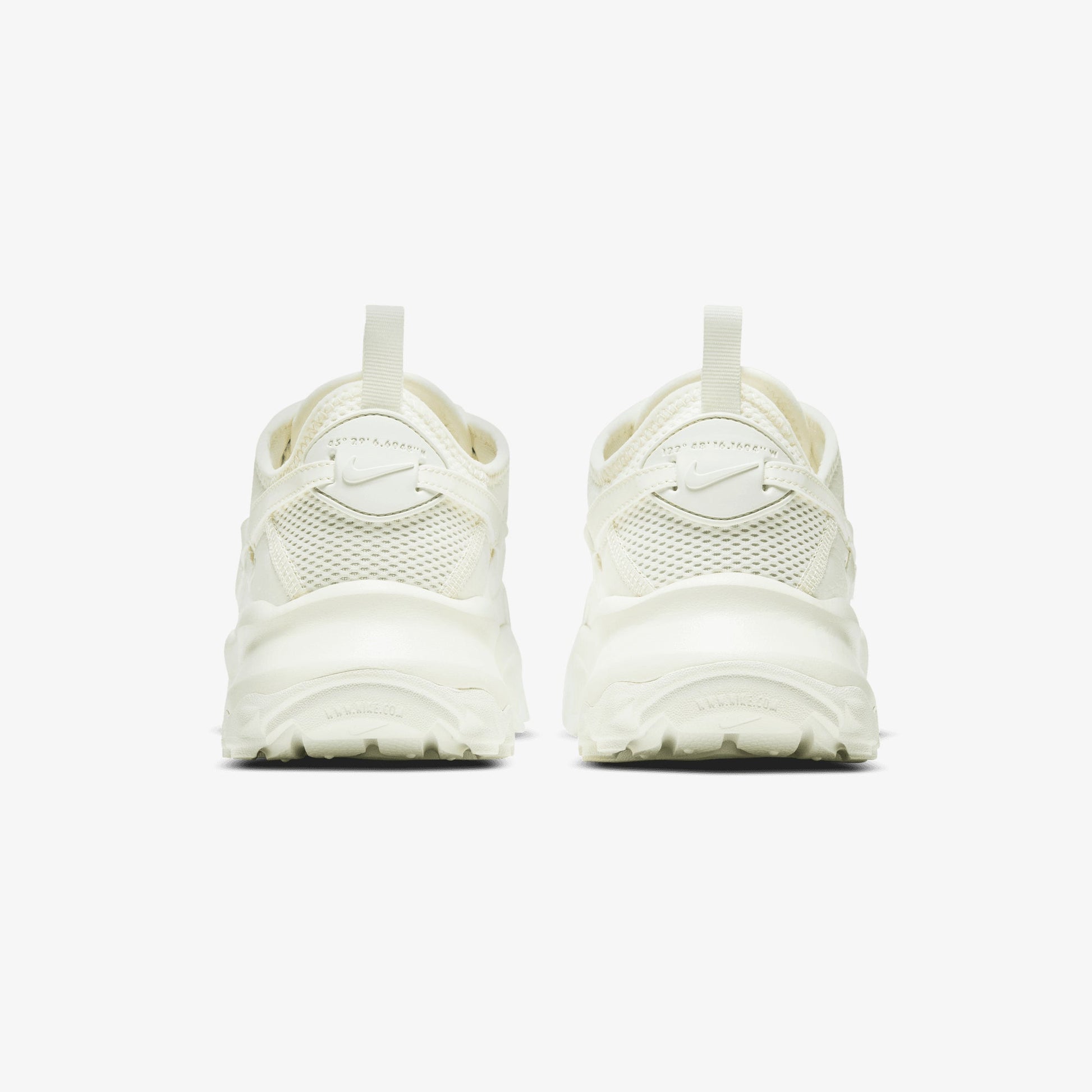 NIKE | TC 7900 { SAIL/SAIL-BLACK