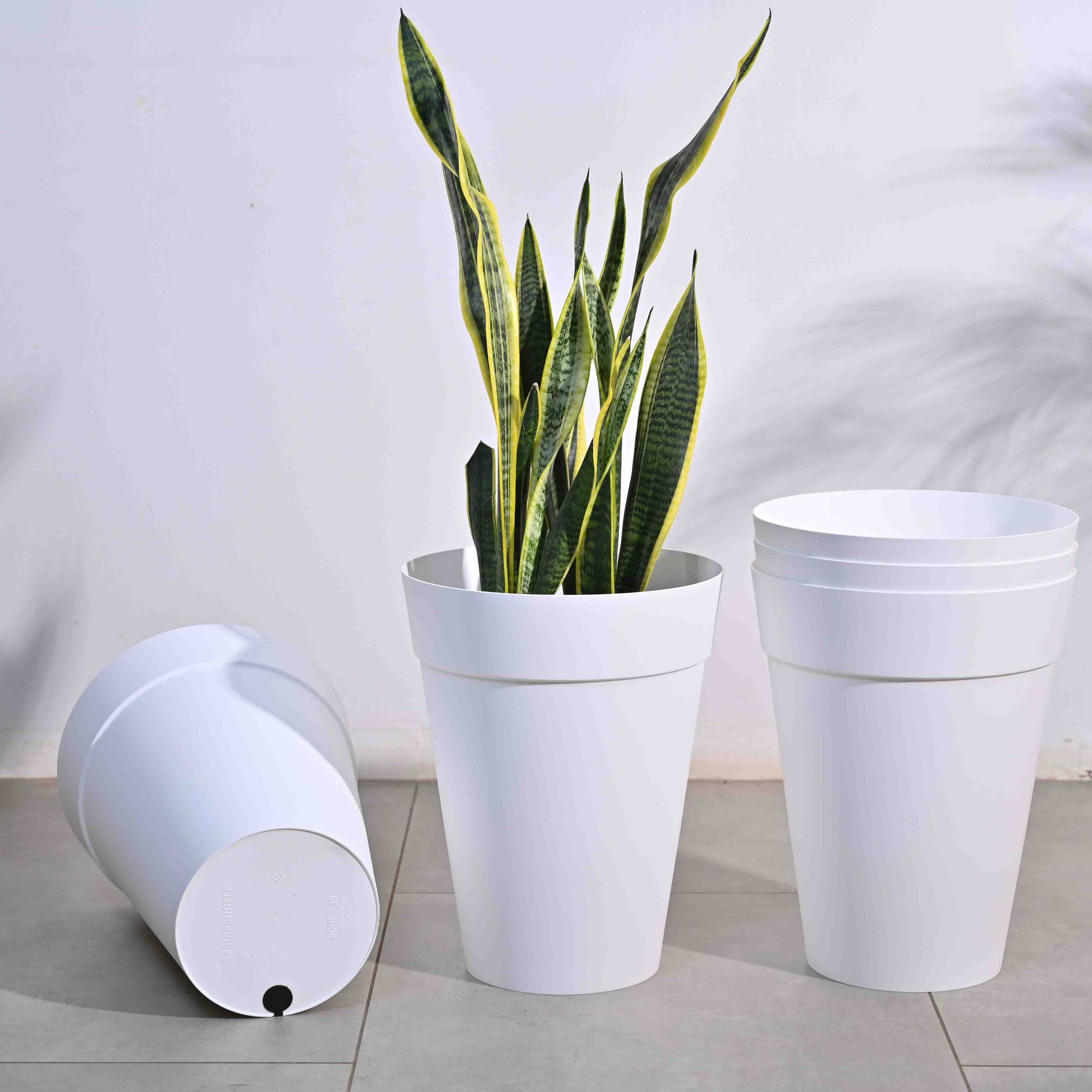 Roma Plastic Planter