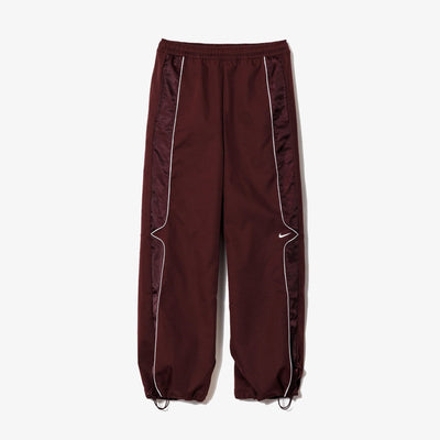 NIKE | WOVEN PANTS { BURGUNDY CRUSH/BURGUNDY CRUSH