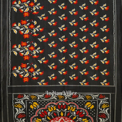 Black White Floral Design Pochampally Ikat Handloom Silk Saree