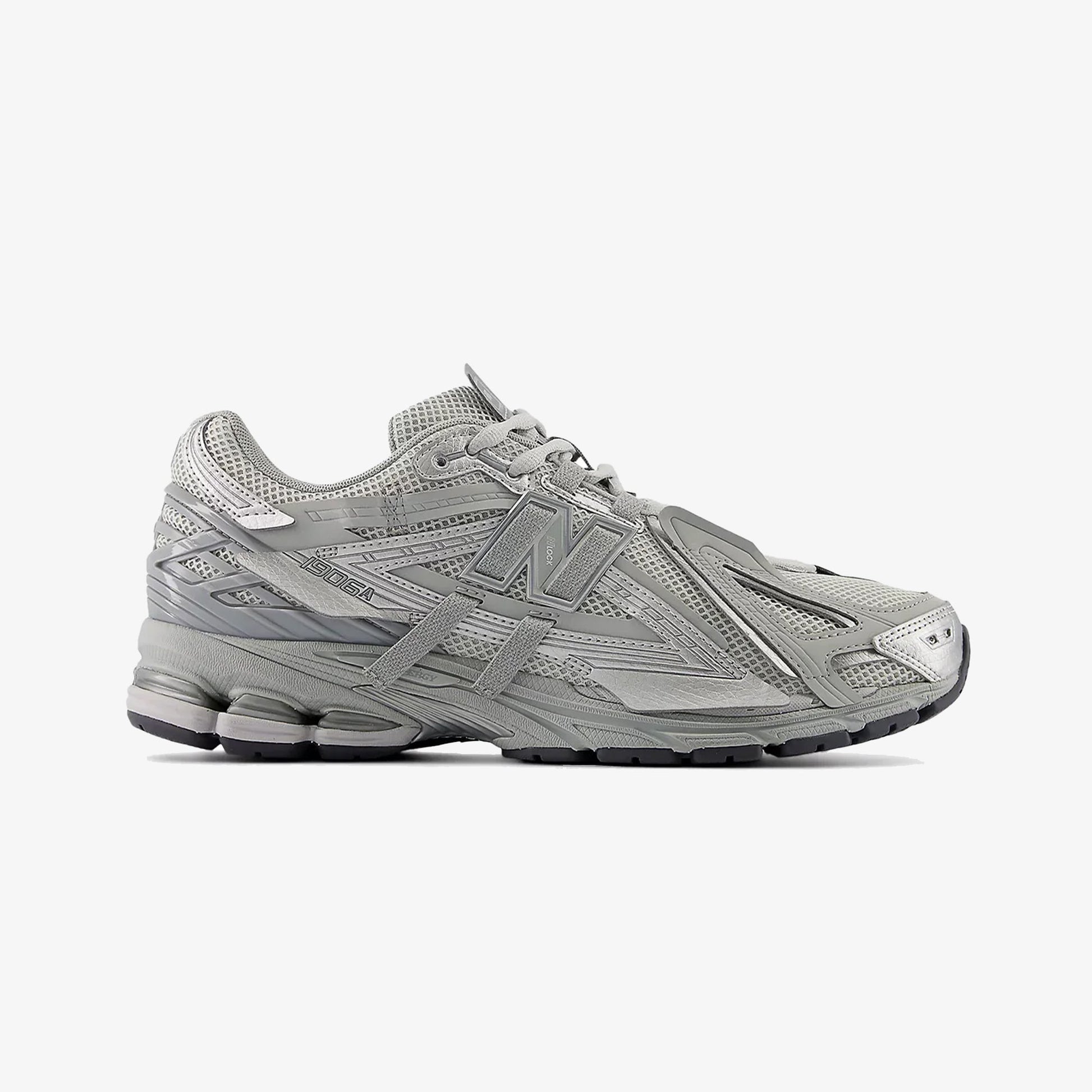 New Balance | 1906 { GREY