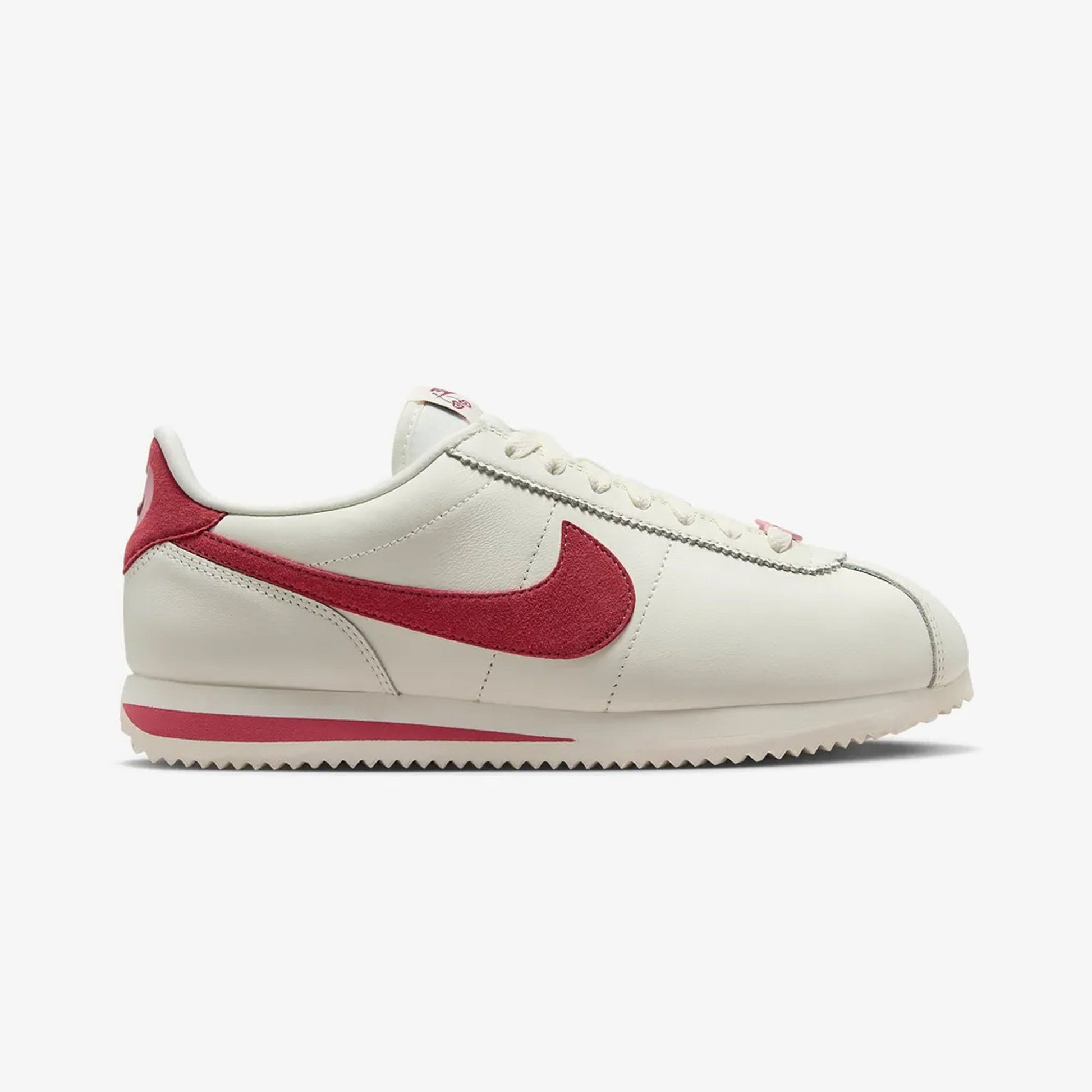 Nike | CORTEZ SE  { SAIL/ADOBE-MED SOFT PINK-TEAM RED