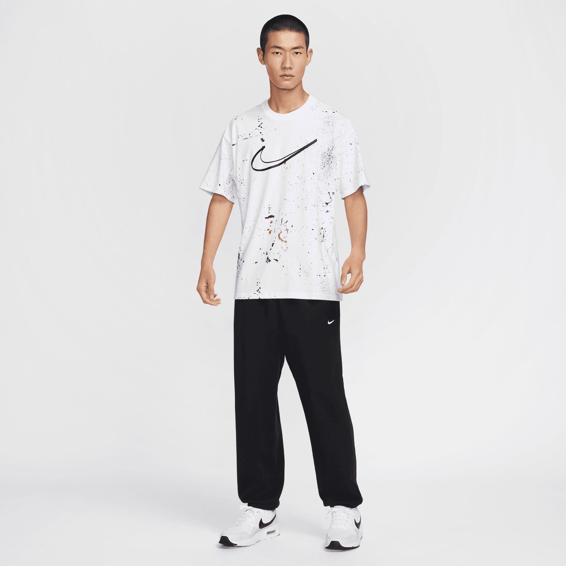 NIKE | MAX 90 T-SHIRT { WHITE