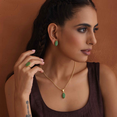 trueBrowns Gold Tone Green  Stone Pendant Set