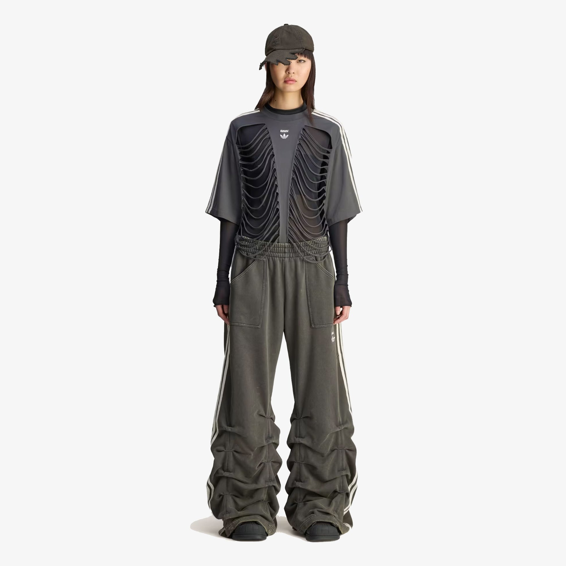 Adidas Originals | AVAVAV PLEATED TRACK PANTS { CARBON