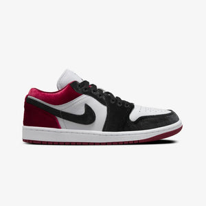 Jordan | AIR JORDAN 1 LOW { BLACK/BLACK-WHITE-TEAM RED