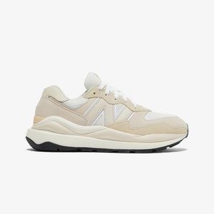 New Balance | 57/40  { SEA SALT/CALM TAUPE