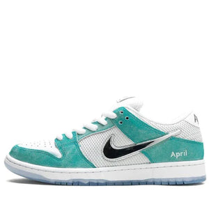 NIKE SB DUNK LOW APRIL SKATEBOARDS