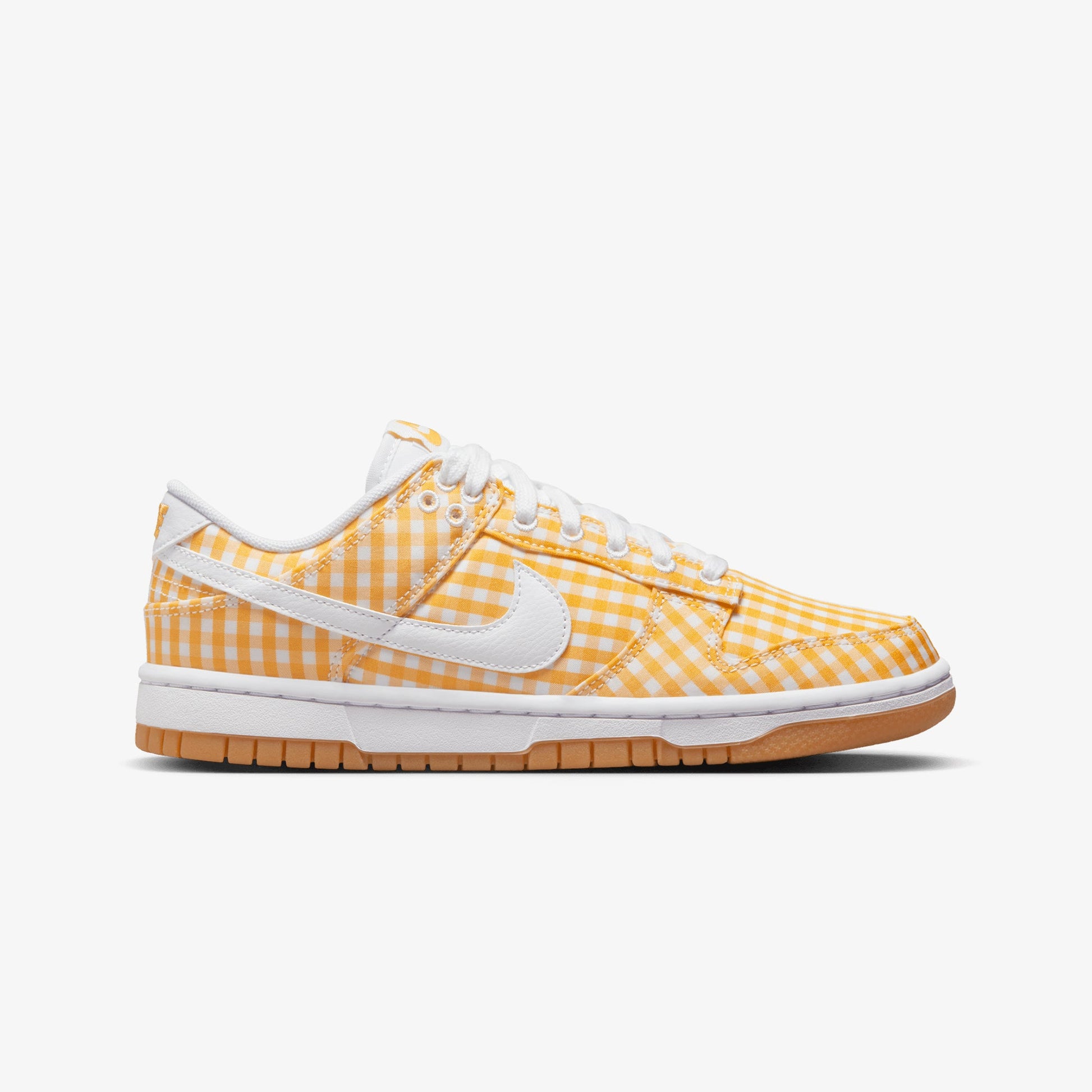 Nike | DUNK LOW  { VIVID SULFUR/WHITE-GUM LIGHT BROWN