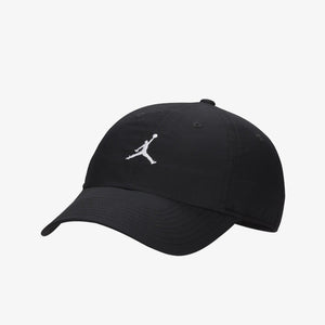 Jordan | CLUB CAP  { BLACK/BLACK/WHITE