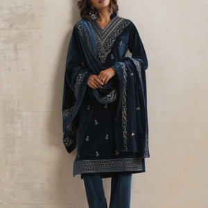 trueBrowns Blue Velvet Embroidered Kurta Pant Dupatta Set