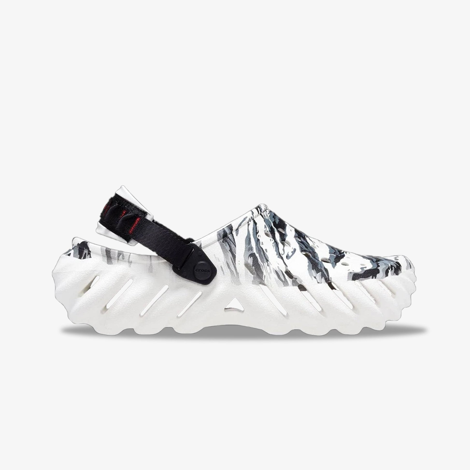 Crocs | ECHO TIGER CLOG  { WHITE/BLACK