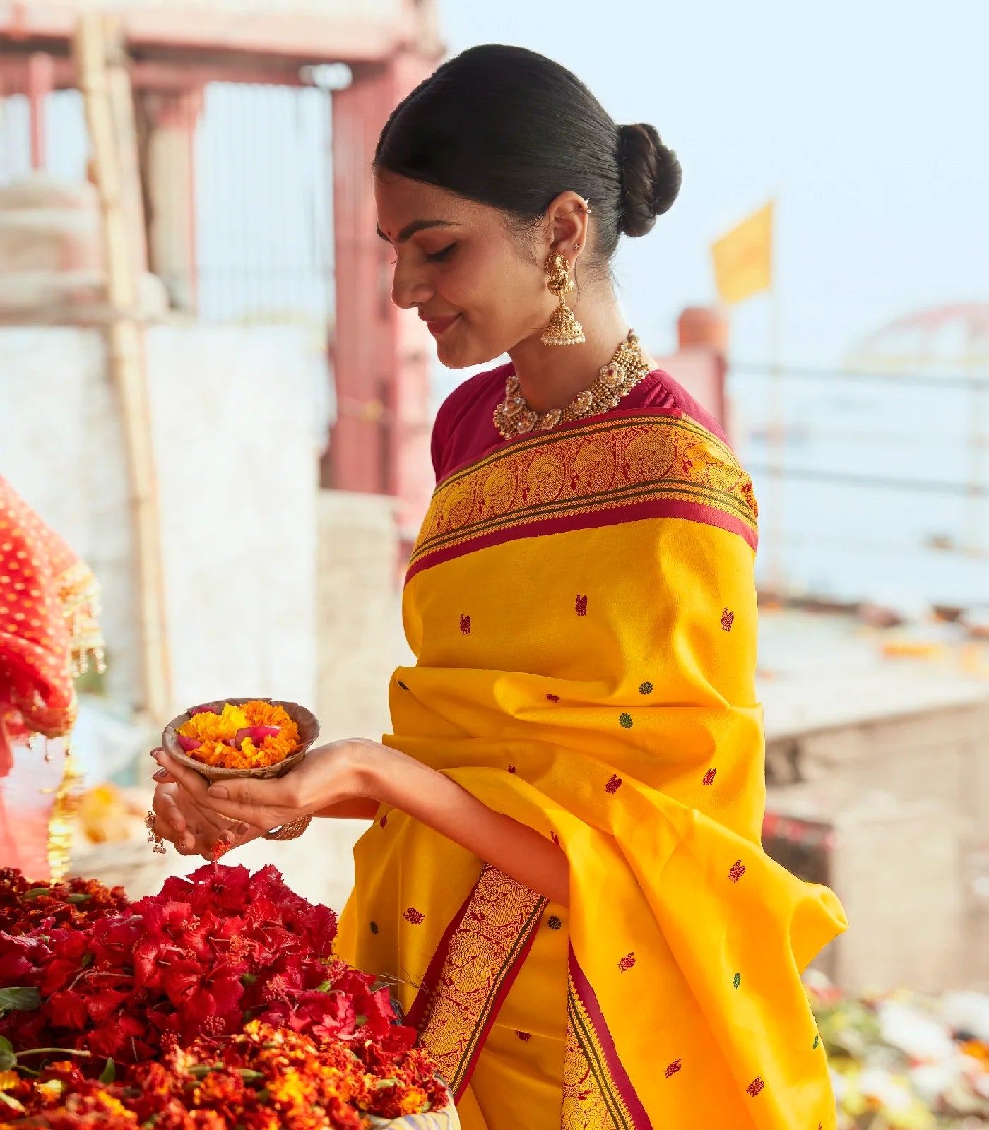 Mango Yellow Handloom Kanchipuram Korvai Silk Saree With Annam Chakaram Buttas